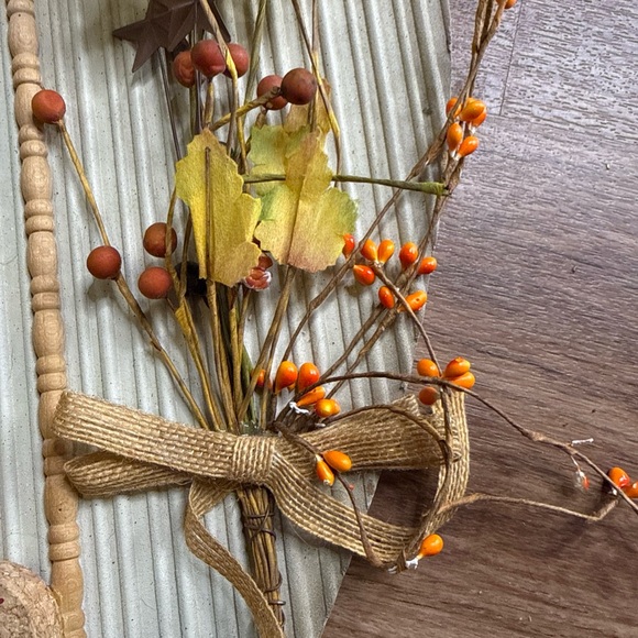 Heart Shaped Welcome Sign with Floral Decor - Picture 3 of 6